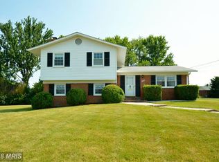 6430 Meriwether Ln, Springfield, VA 22150