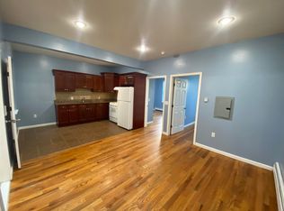 127 W 19th St APT 2, Bayonne, NJ 07002