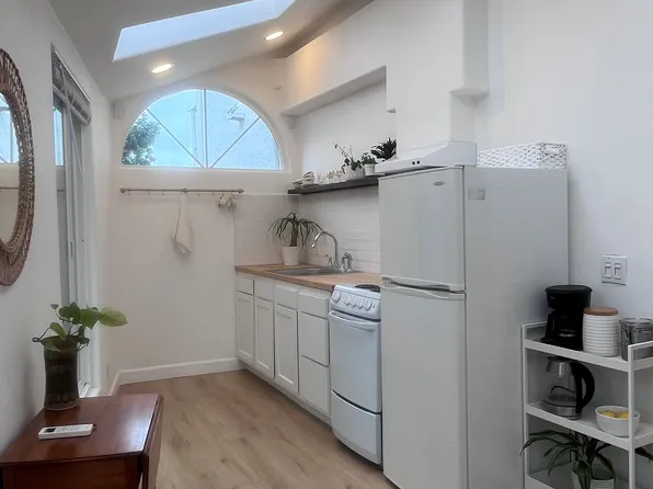 3929 Stanford Dr #1, Oceanside, CA 92056