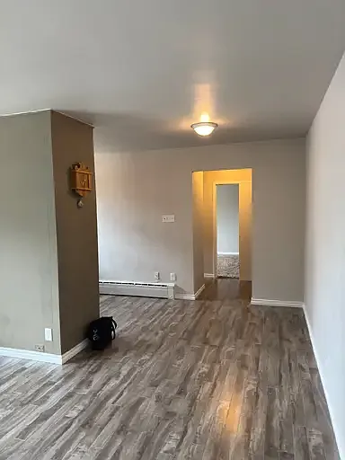 Building Photo - 38 Langside St #1A