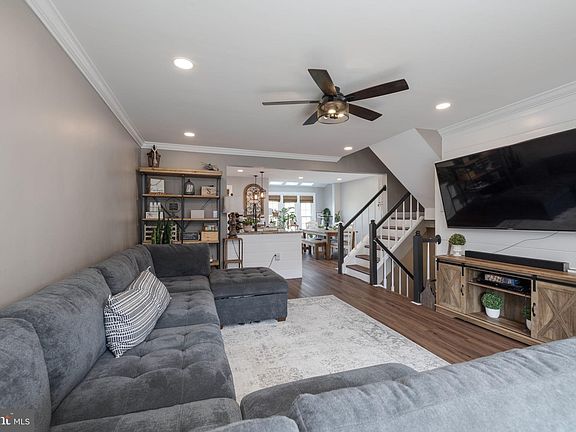 4th image of 15522 Travailer Ct