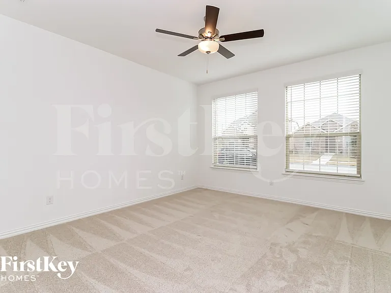 10113 Elkhorn Dr — Photo 8