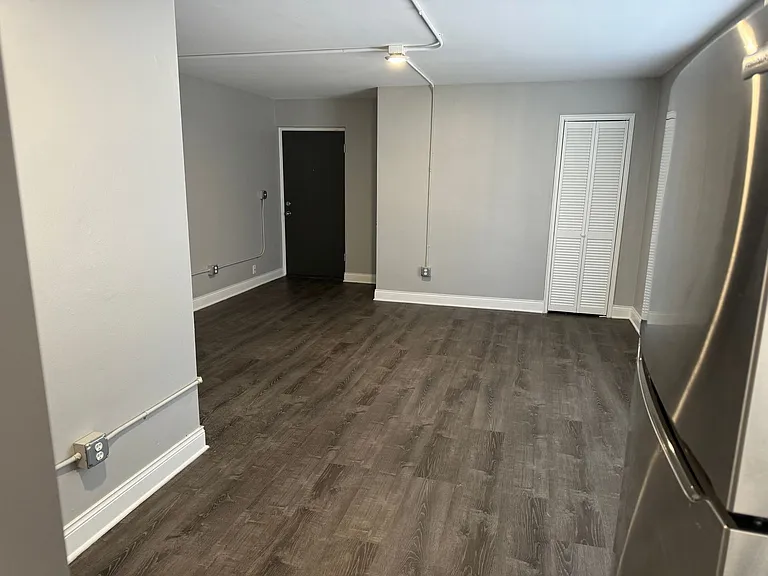 Maple Commons Apartments — Photo 36