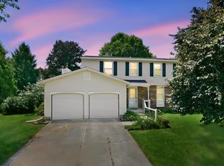 430 Meadow Cir, Greenwood, IN 46142