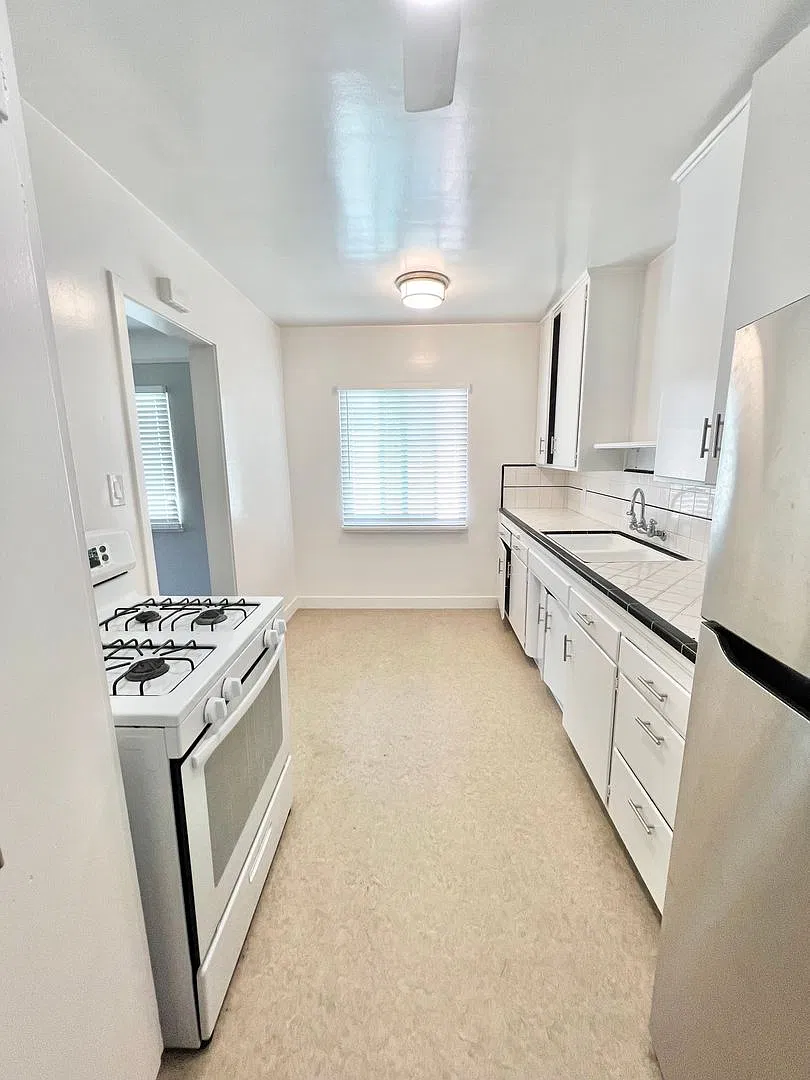 106 Mira Mar Ave — Photo 4