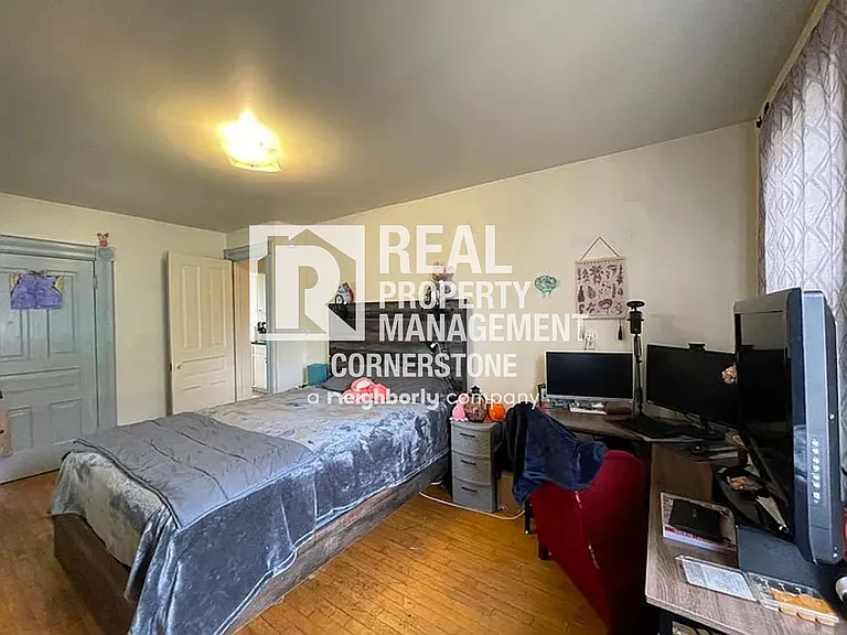 808 W Kalamazoo Ave — Photo 27
