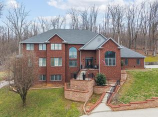 1357 Heather Hills Dr, Somerset, KY 42503