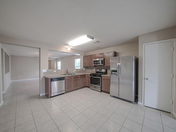 5th image of 20727 Cypress Crescent Ln