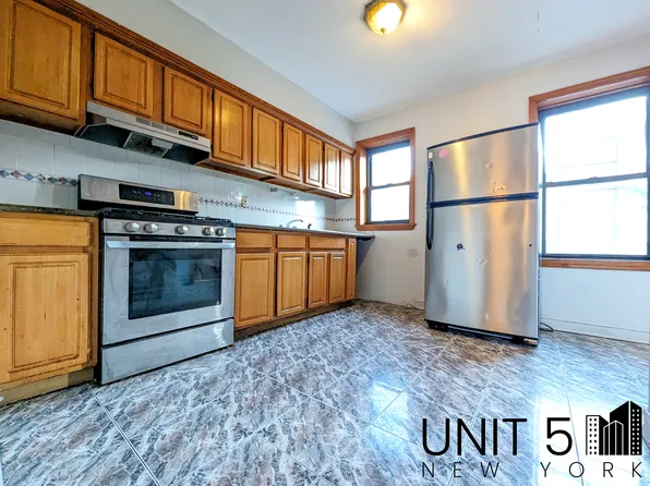 938 Atlantic Ave #3B, Brooklyn, NY 11238