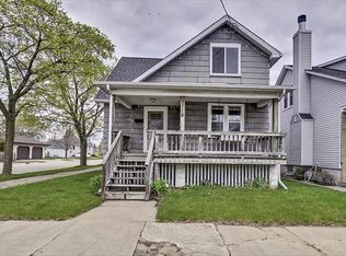 1118 17th Ave, Menominee, MI 49858
