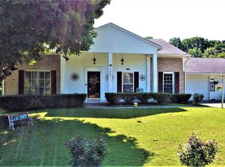 1883 Hugh Dr, Morristown, TN 37813