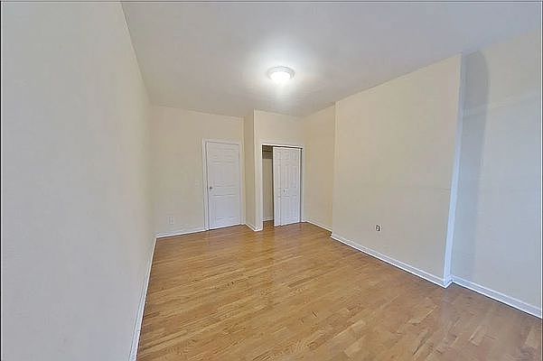1st image of 432 W 38th St APT 2W