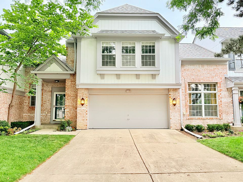 1st image of 210 W Fox Hill Dr