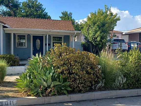 3rd image of 3011 Delevan Dr