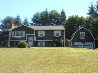595 Lebanon Hill Rd, Southbridge, MA 01550