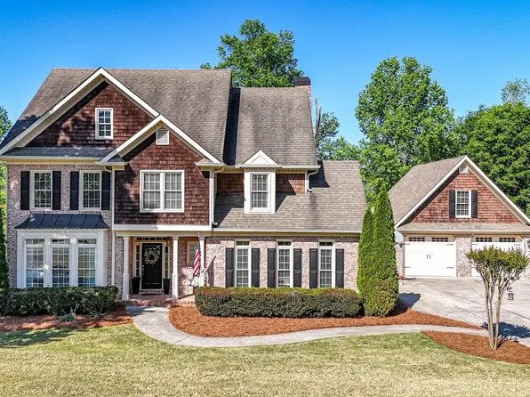 16 Stratford Ln, Cartersville, GA 30120