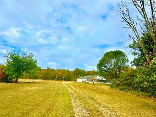 6047 Potts Hill Rd, Bainbridge, OH 45612