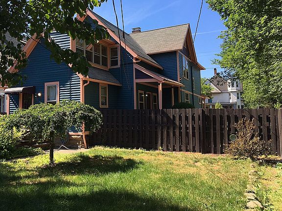 4th image of 3603 Archwood Ave