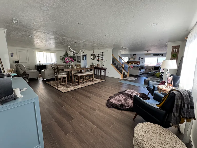 242 W Kestrel Dr — Photo 7