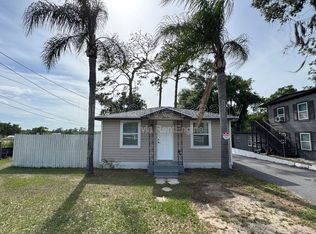 205D N Fern Dr, Leesburg, FL 34748