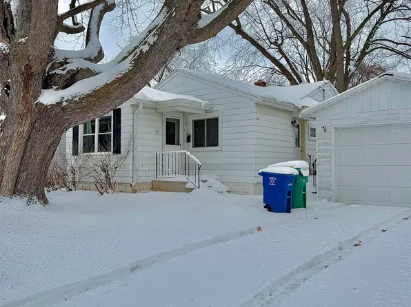 326 Gray St, Green Bay, WI 54303