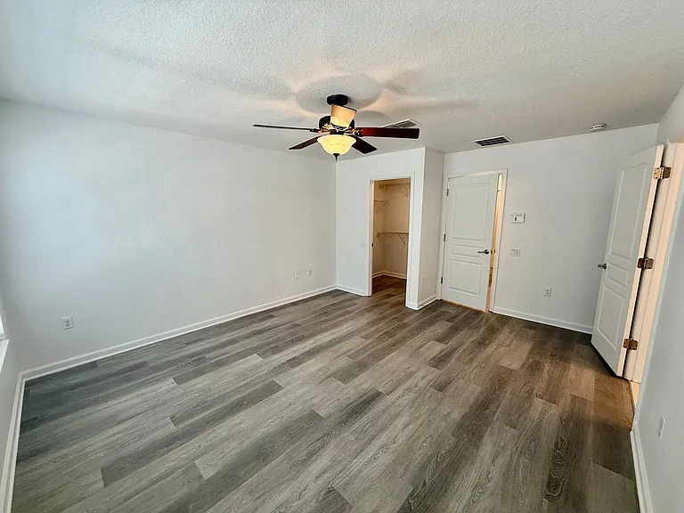 12722 Salomon Cove Dr — Photo 21