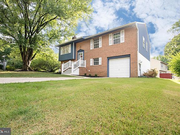 2nd image of 1240 Viking Dr N