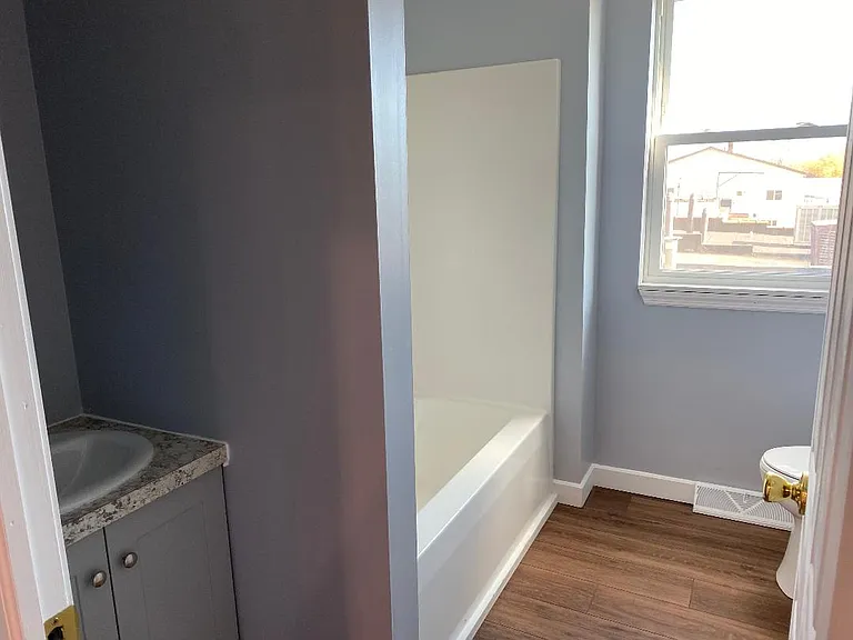 1214 Butler Ave #204 — Photo 4
