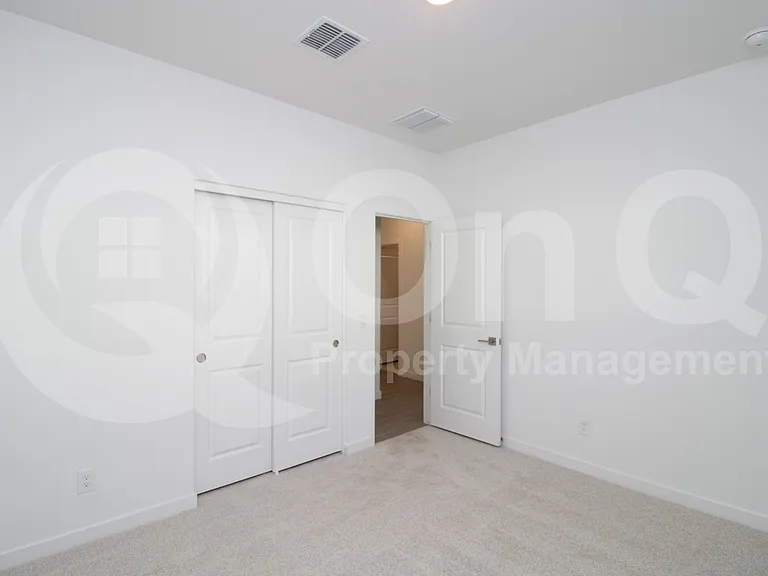 7869 N 80th Ave — Photo 14