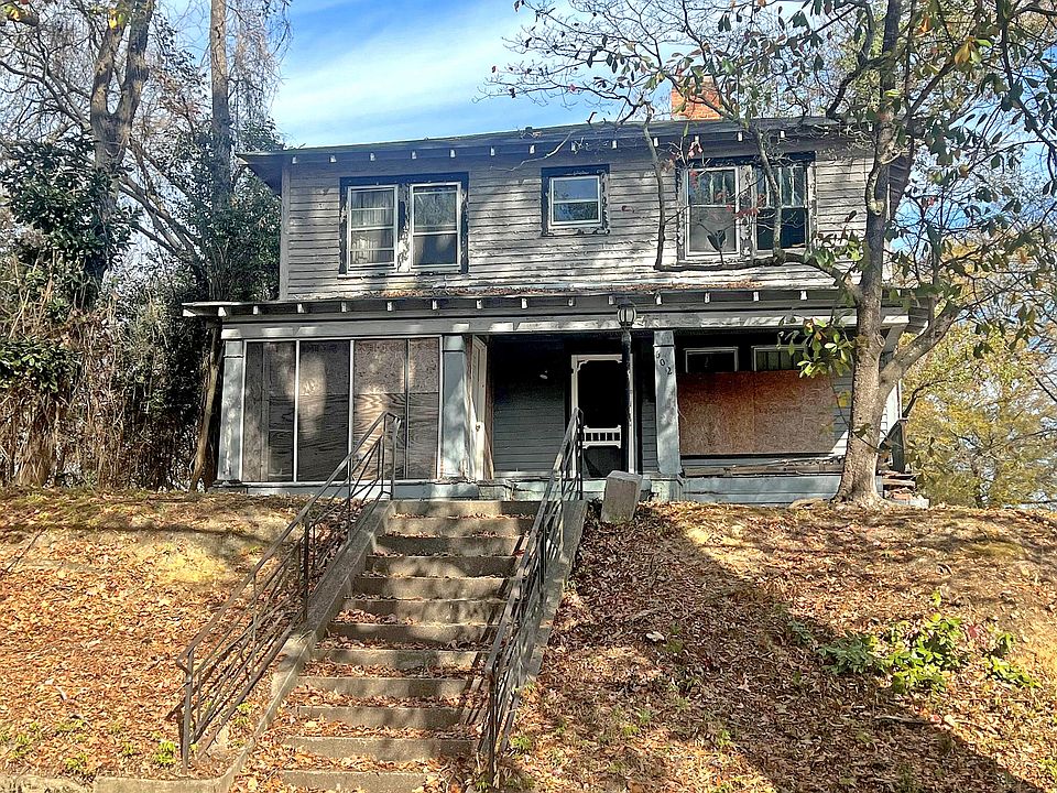 2nd image of 502 W 4th Street