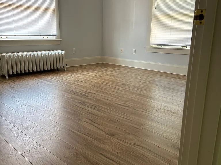 1110 N Maplewood Ave — Photo 14