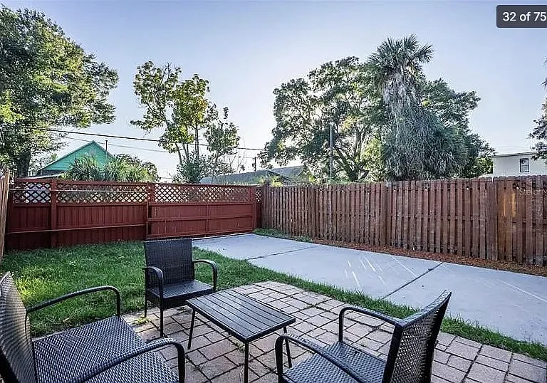 2132 W Spruce St — Photo 30