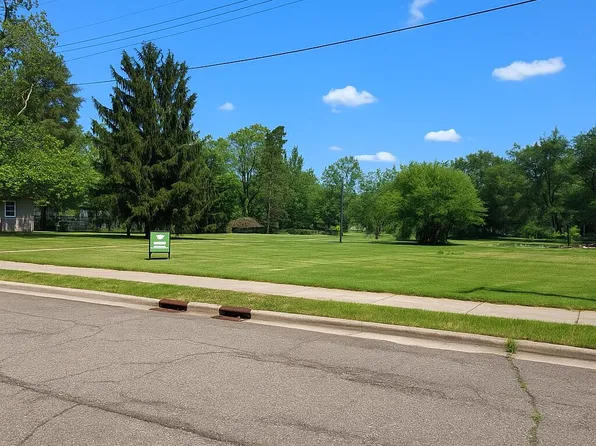 1549 Iroquois Ave, Battle Creek, MI 49015