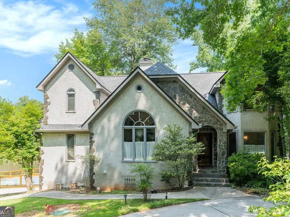 86 Sunset Ct, Senoia, GA 30276