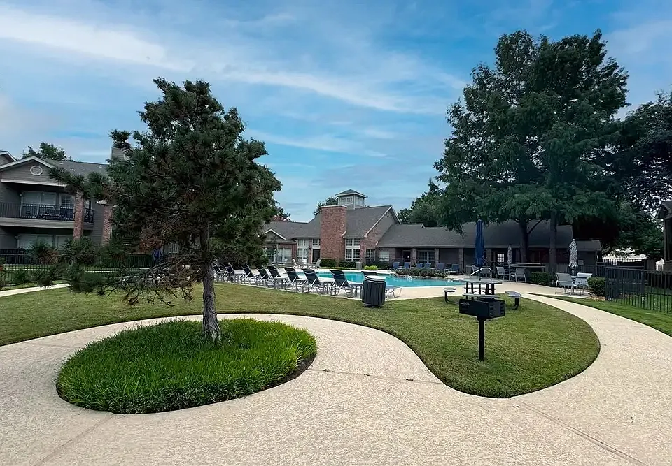 Indian Creek Apartments