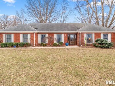 9 Edgewood Dr, Auburn, IL, 62615