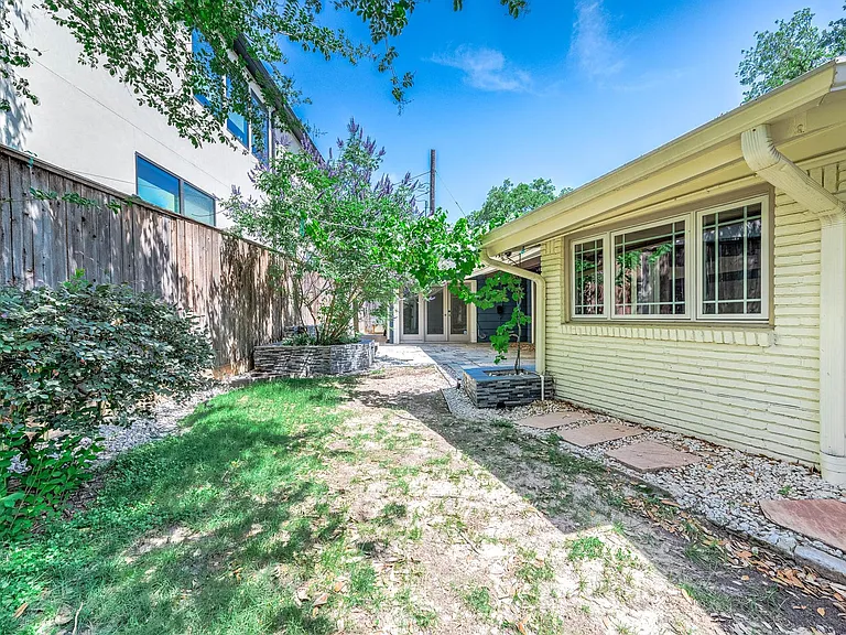 6825 Bellgreen Dr — Photo 30