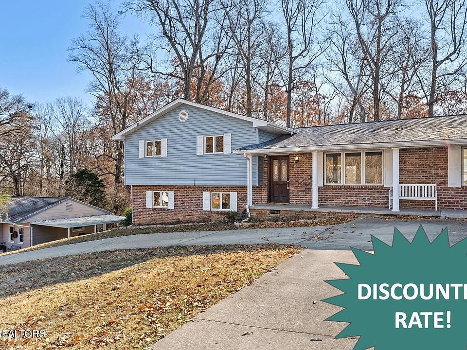 1st image of 4614 NW Willowdale Dr