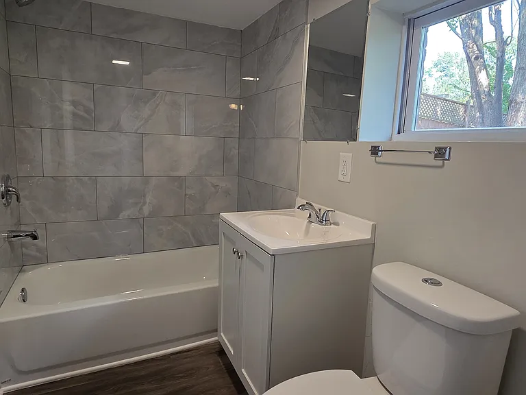 1439 S Highland Ave — Photo 19