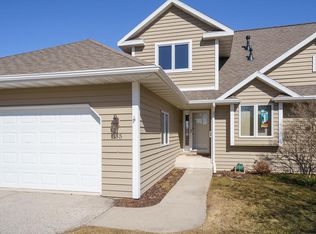 855 Bridgeview Ln UNIT 2, Sturgeon Bay, WI 54235