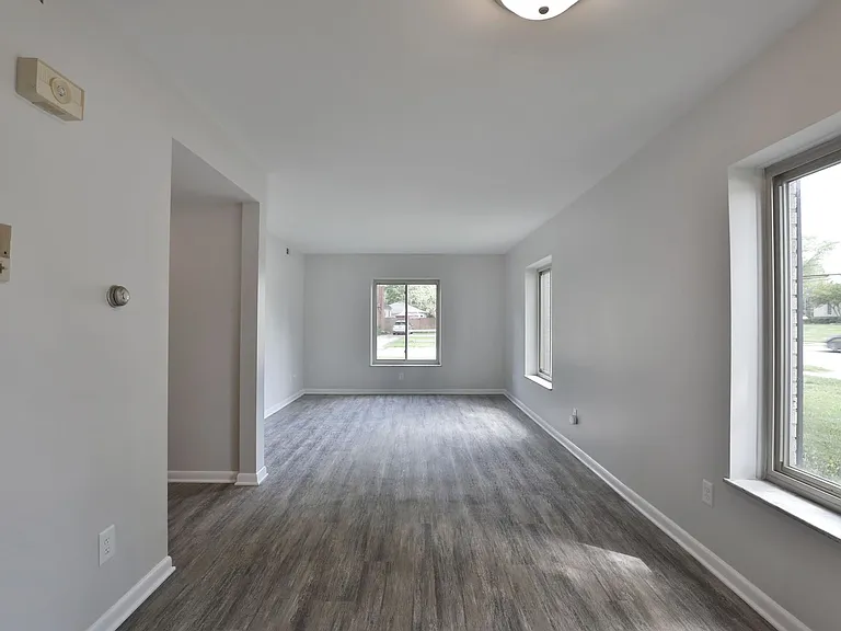 699 Wetmore Rd — Photo 7