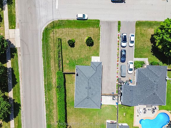 3rd image of 544 Sandmere Pl