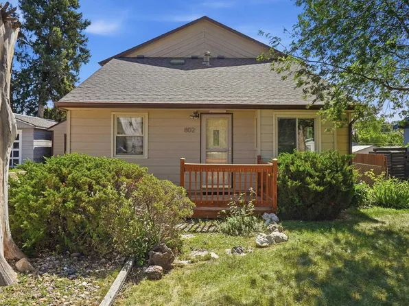 802 Roubaix Dr, Rapid City, SD 57702