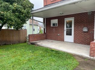 1017 Lilac St, Natrona Heights, PA 15065
