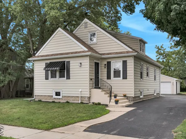 170 E Church St, Coal City, IL 60416