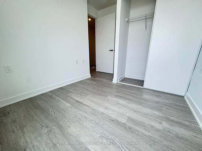 88 Queen St E #4803 — Photo 4