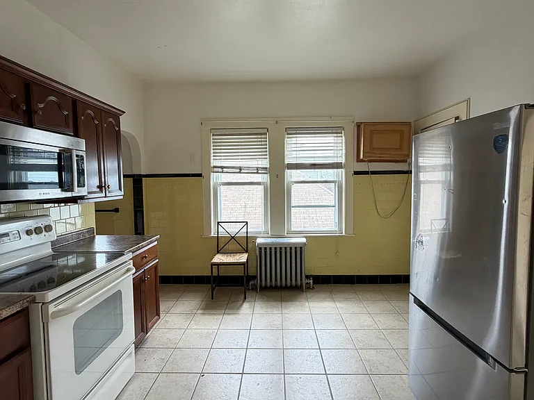 123 Saint Andrew Rd #2 — Photo 2