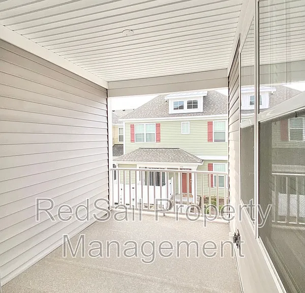 1011 Celia Ct — Photo 14