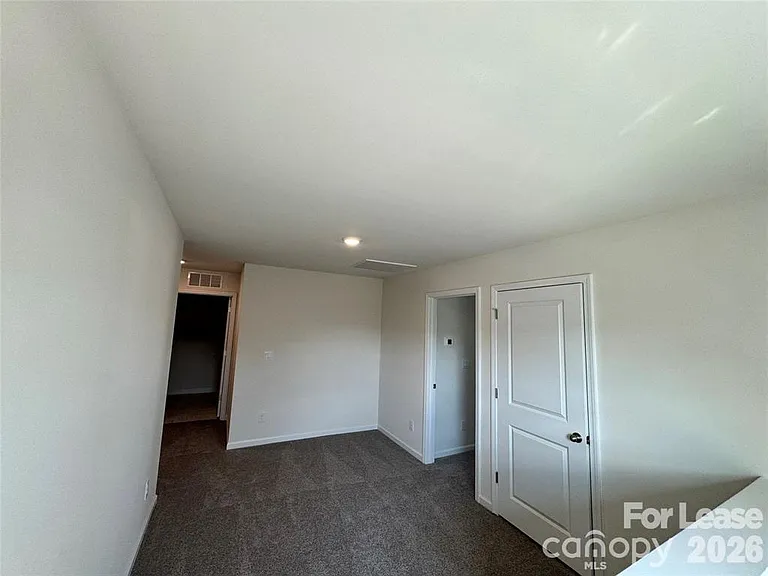 122 Old Home Rd — Photo 16