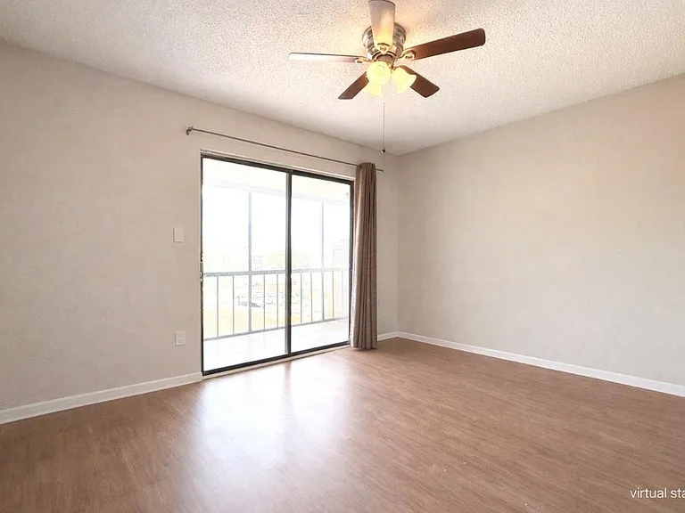 10110 Forum West Dr #333 — Photo 6